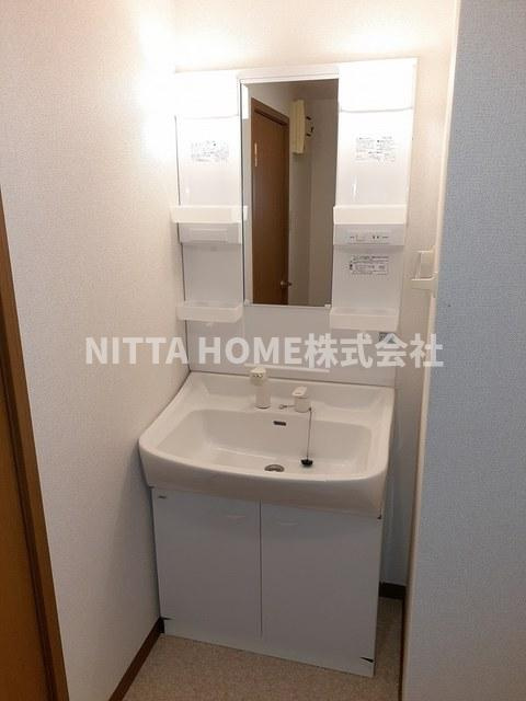 スターブルの洗面所|シャワー付きの洗面化粧台もありますよ♪