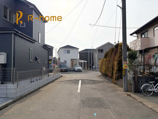 土浦市乙戸南3丁目　新築戸建て　B号棟の前面道路含む現地写真|堂々！建物完成♪実際のお部屋をご見学可能です♪
ご見学が一番の資料！お気軽にお問い合わせ下さい♪