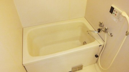 アミカル高橋の浴室|追炊きついてます