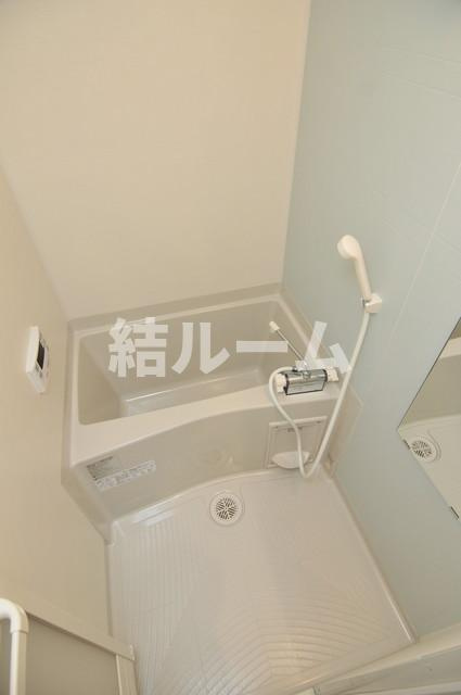 豊島区池袋本町１丁目のアパートの浴室