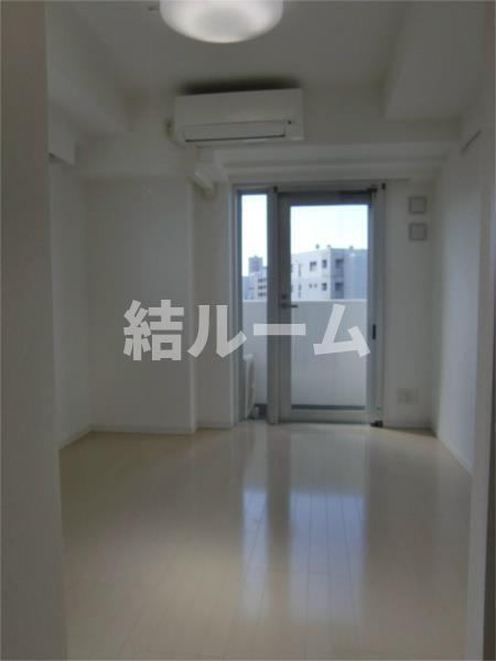 豊島区池袋本町１丁目の賃貸マンションの居間・リビング