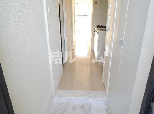 豊島区池袋本町１丁目の賃貸マンションの玄関