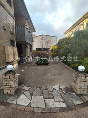 【駐車場】 | リビングタウン下地Ｅ