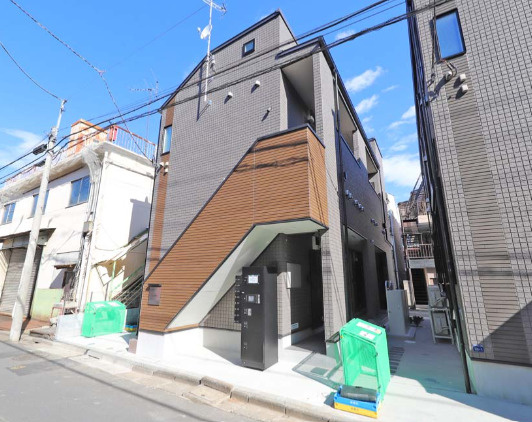 板橋区前野町２丁目のアパートの外観