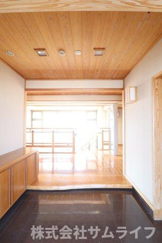 【玄関】 | セントロイヤル