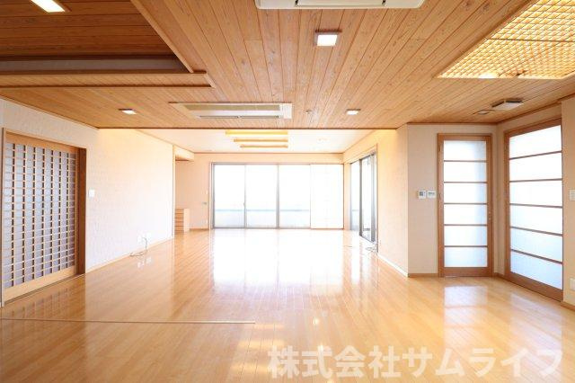 【居間・リビング】 | セントロイヤル