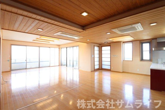 【居間・リビング】 | セントロイヤル