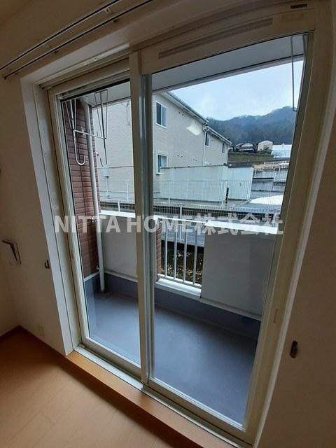 アルメールＢのバルコニー|南西向きのバルコニーです★