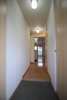 【玄関】 | ヴィクトワール伊福