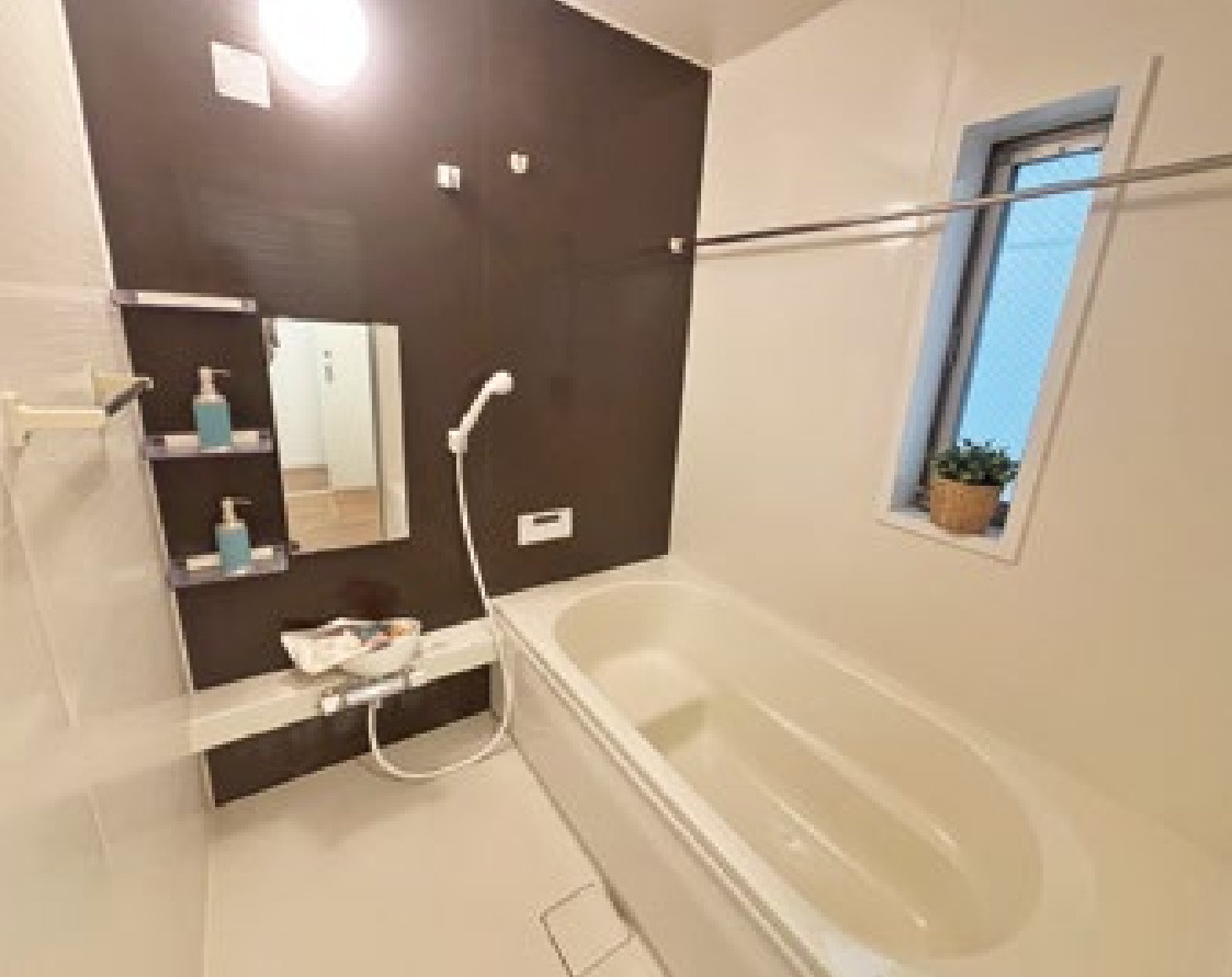 横浜市鶴見区大東町 中古戸建て【仲介手数料無料】の浴室