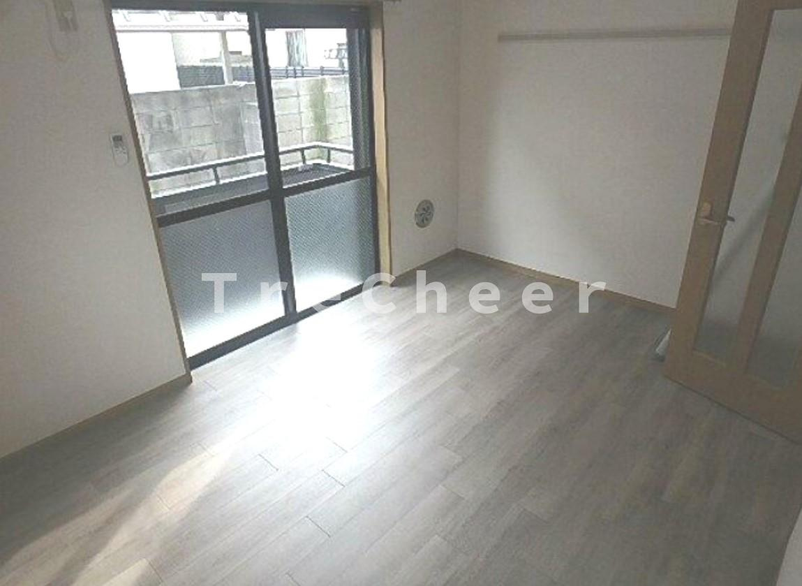 あかる20の洋室