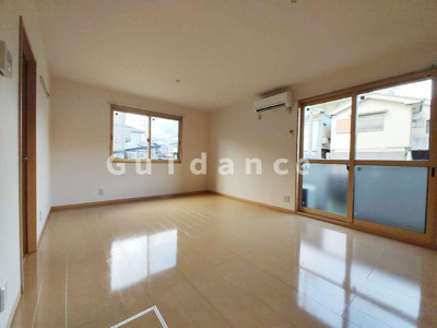 【洋室】 | ロイヤルコートB棟