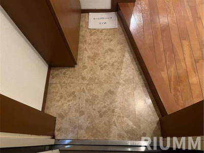 【玄関】 | ステージファースト慶應三田