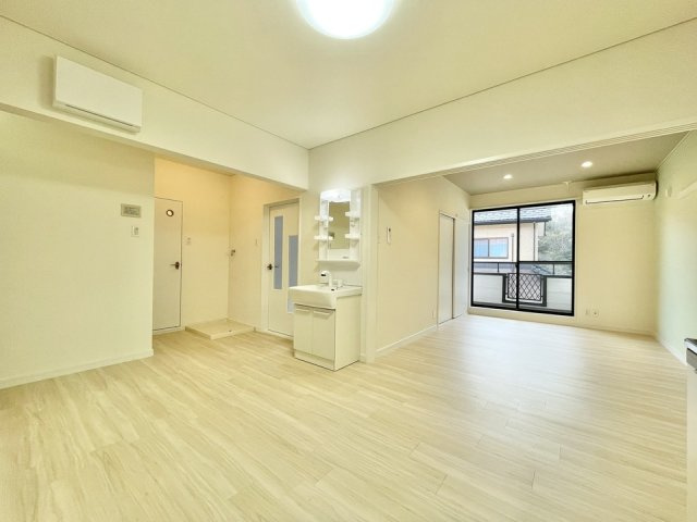 ジュネスみずほ台の居間・リビング