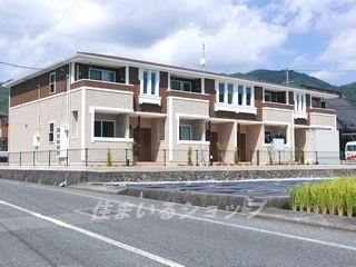 広島市安佐北区三入２丁目のアパート