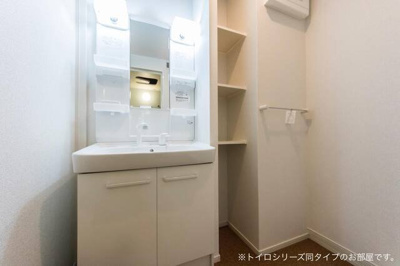 【洗面所】 | ヴェル・ドミールＫ | 忙しい朝には欠かせない洗面所です