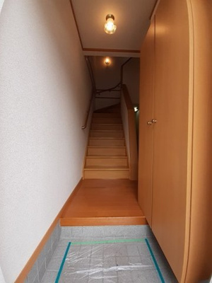 【玄関】 | アルモニーハイツ | 落ち着いた玄関です