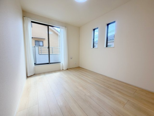 三郷市戸ケ崎　新築戸建　全2棟　B号棟の洋室|同施工会社の参考写真になります。