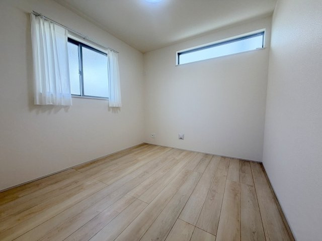 三郷市戸ケ崎　新築戸建　全2棟　B号棟の洋室|同施工会社の参考写真になります。