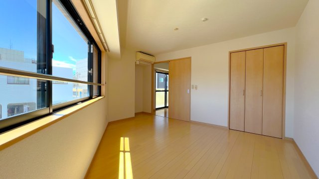 サンビルド　Ｉ．Ｓ．の洋室