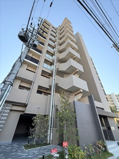 リベール明石西新町の外観