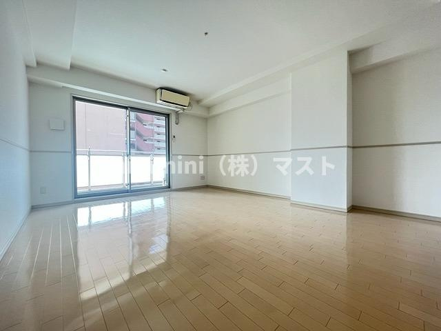 ロイヤルパークス桃坂の居間・リビング