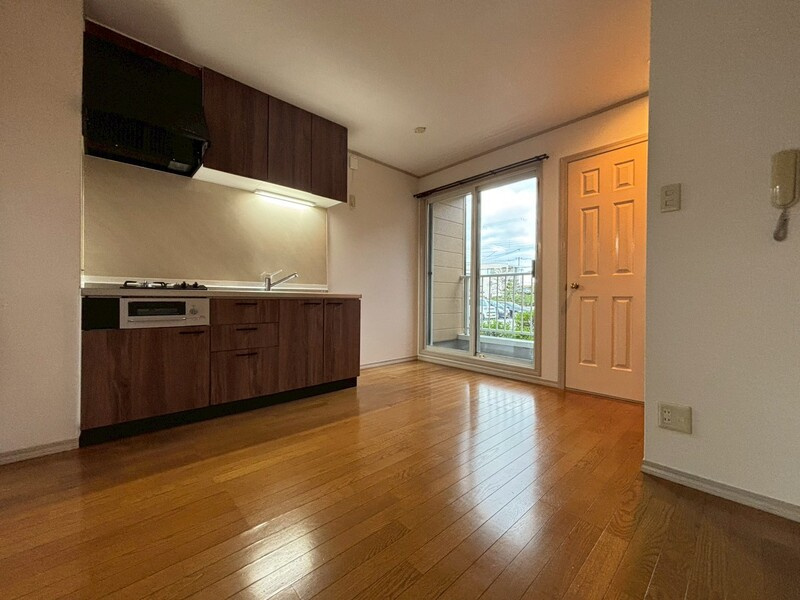 ロイヤルコート南別府A棟の居間・リビング