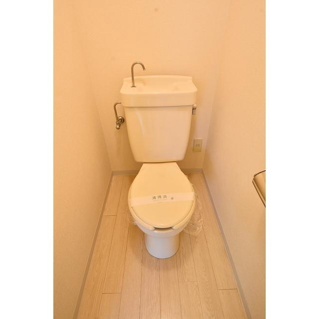 府中市八幡町２丁目の賃貸マンションのトイレ|トイレ