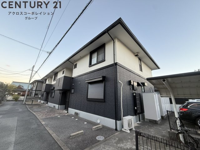 敷地内に駐車場あります☆