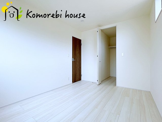 上尾市浅間台　新築一戸建て　リーブルファイン　01の寝室|広くて明るい寝室