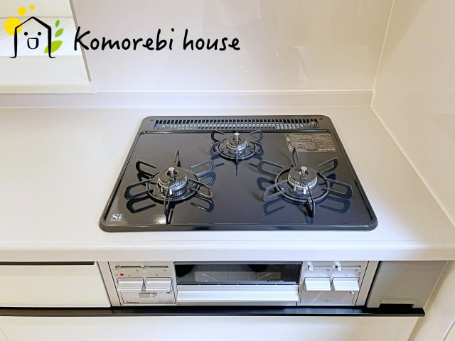 上尾市浅間台　新築一戸建て　リーブルファイン　01のキッチン|コンパクトなキッチンで掃除もラクラク