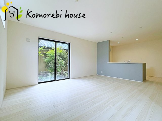 上尾市浅間台　新築一戸建て　リーブルファイン　01の居間・リビング|使いやすい居間です