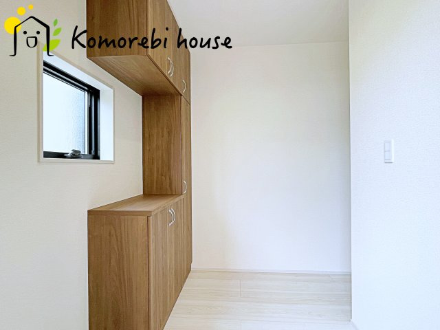 上尾市浅間台　新築一戸建て　リーブルファイン　01の玄関|きれいな玄関です