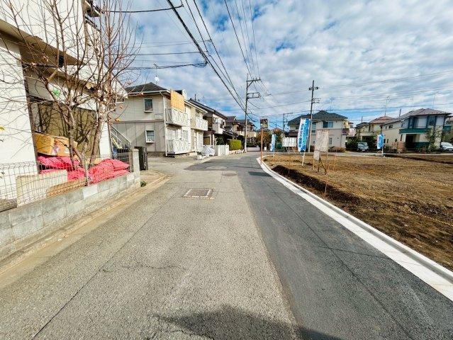 プレスティア昭島　宅地分譲全10区画売地　昭島市宮沢町　2号区　建築条件なしの前面道路含む現地写真|セットバック完了しておりますので接道も広々♪