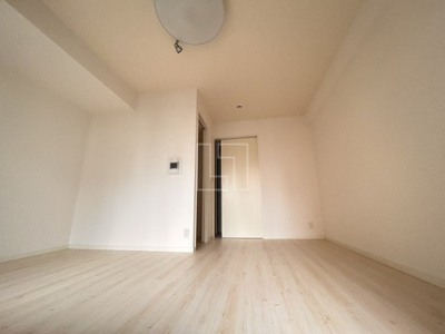 【寝室】 | エイペックス東心斎橋Ⅱ | エイペックス東心斎橋II　洋室