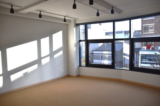 川端丸太町 光が集まる住めるギャラリー