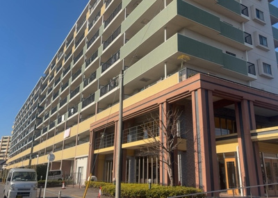 【その他共用部分】 | サンクレイドル橋本 | 共用部分は、一棟の建物に住む区分所有者全員が共同で所有するとし、共用部分の管理、補修などは、区分所有者で形成される管理組合が行います。個人の判断で勝手に変更することはできませんので覚えておきましょう。