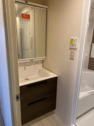 所沢スカイライズタワーの独立洗面台