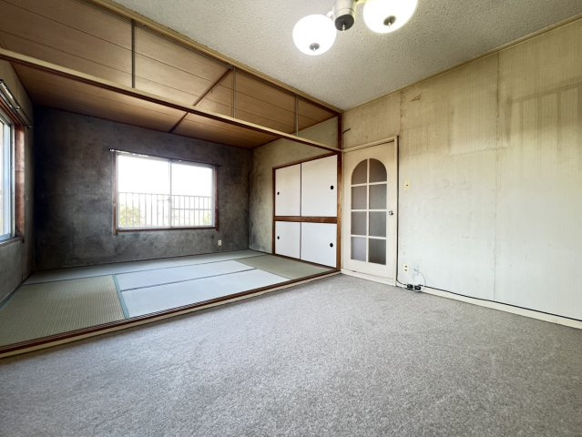 伊川谷住宅4号棟の居間・リビング