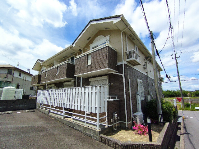 ボン　サンク羽根の外観