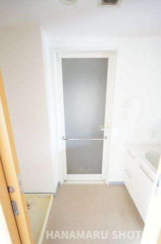 アクアウィング353の洗面所|＊当日ご案内可＊ご希望の物件まとめてご案内！弊社が掲載していない物件でもOK♪お気軽にご相談ください ♪お電話でのお問合わせがスムーズ♪