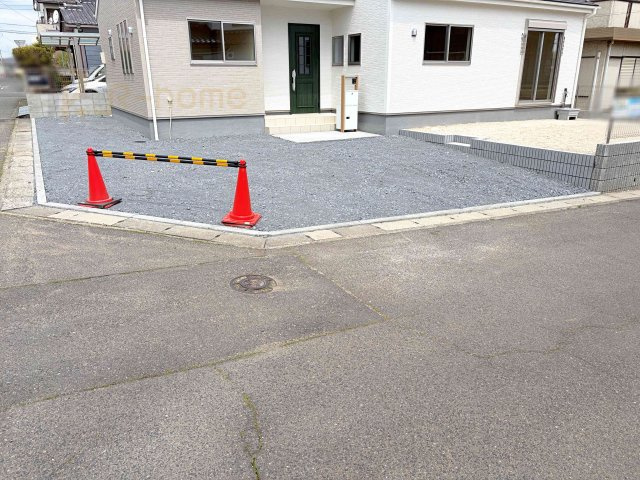 第2石岡市茨城　新築戸建て　1号棟の駐車場|5台駐車できるカースペース！