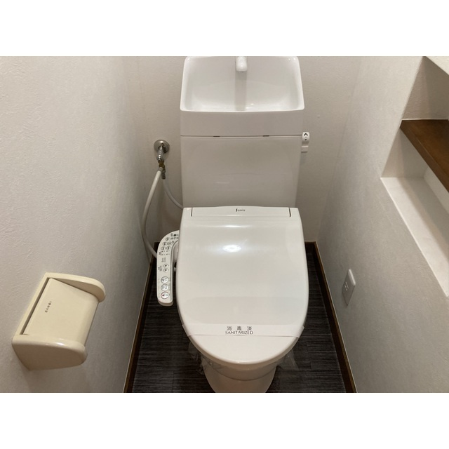 リブレス南町戸建のトイレ