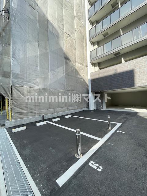 リヴェント玉造の駐車場