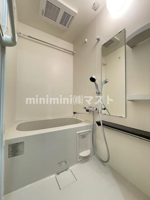 リヴェント玉造の浴室