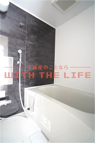 レアルグレイス　A棟【キャッシュバック対象】の浴室|コンパクトで使いやすいお風呂です