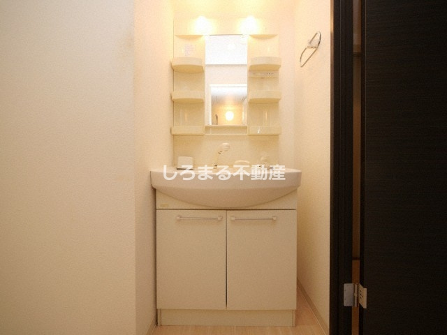 グランシャリオ（関目）の洗面所