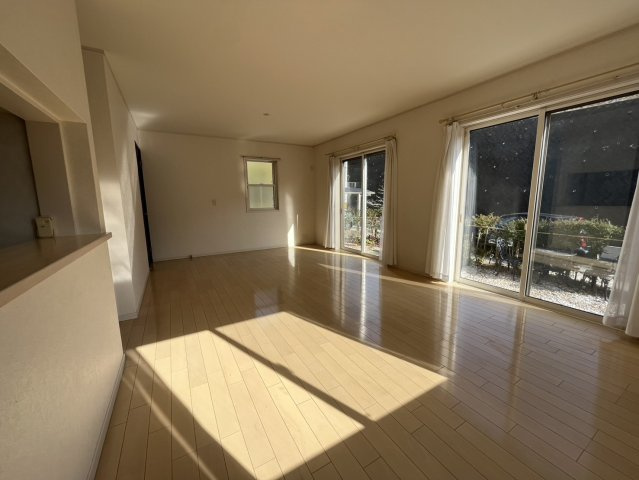 【居間・リビング】の画像