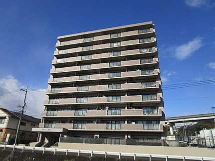 グラン・コート長楽寺の外観