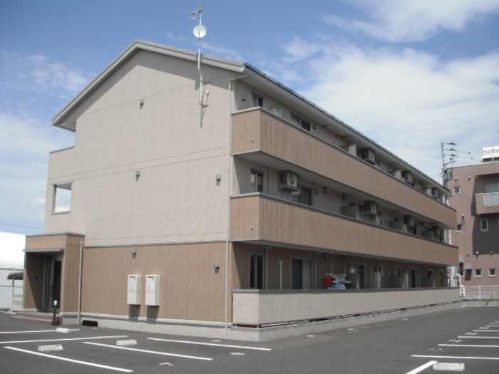 スリー・スター Ⅴ号館 Ａの外観